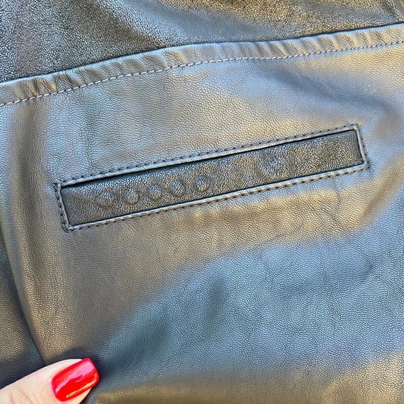 Blank NYC Women's Vegan Leather Black Leggings Size 26 - Picture 5 of 7